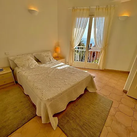 Aurelle Vue Villa *